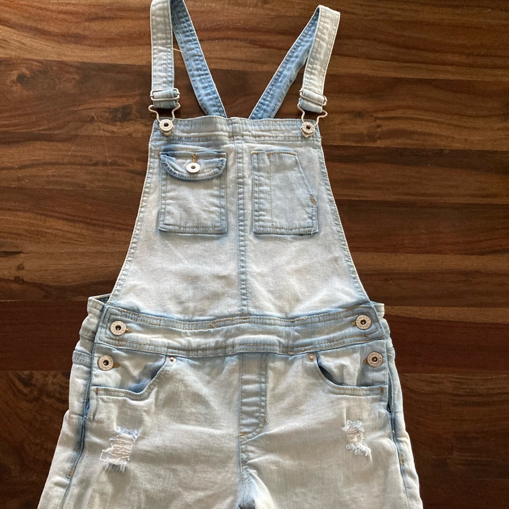 Lucky Brand Jean shorts overalls, distressed style, EUC, Size 14 girls